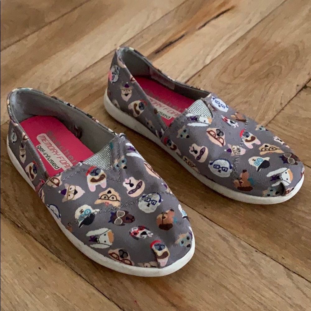 Sketchers slip on - featuring dogs! Memory foam